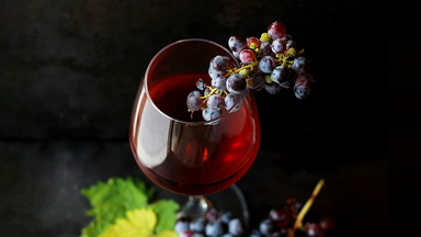 The States That Drink the Most Wine in America (2025) [MAP]