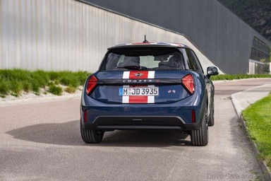 6 Units Of MINI Cooper S Oxford Edition Available In Malaysia For RM289,888