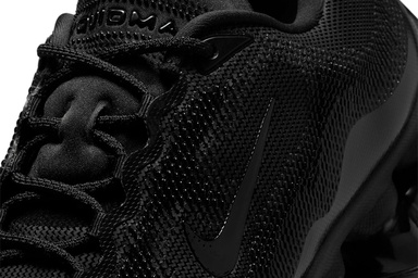 In All-Black, Nike’s Poisonous Air Max Is Scary Good