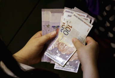 Ringgit eases ahead of US payrolls report amid fresh tensions in West Asia