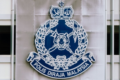 Police: 14-year-old girl arrested after allegedly injuring classmate with kerambit in Shah Alam