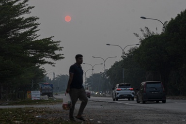 Air quality worsens across Malaysia: 38 stations in unhealthy bracket, Johor hardest hit