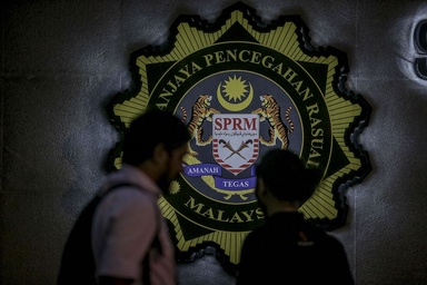 Police: Two investigation papers opened over RM350,000 bribery claim against senior MACC officer