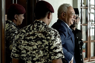 1MDB trial: Judge rejects Najib’s bid to stay prison sentence, says his medical issues not special circumstances