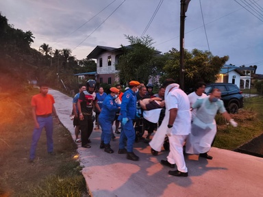 Man suffers minor injuries after SUV crashes in Marudi