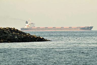Iran tawar buka semula Selat Hormuz