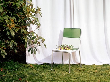 The Modular Chair That Lets You Swap Parts Like a Building