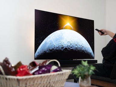 Samsung S90H体验:4K OLED抗眩光,从大家看球赛到电影马拉松都轻松搞定!