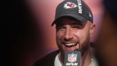 Travis Kelce's White House mic moment resurfaces as Chiefs arrive