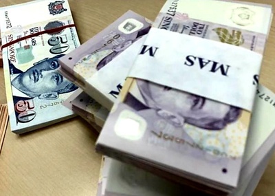 Image from: Home Delivery 101: Delivering cash in plain paper envelopes to homes of corrupt politicians in Malaysia