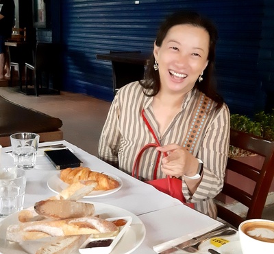 Image from: Break in at VCR Bangsar drove our breakfast club to Yeast the French Bistronomy for Eggs Florentine