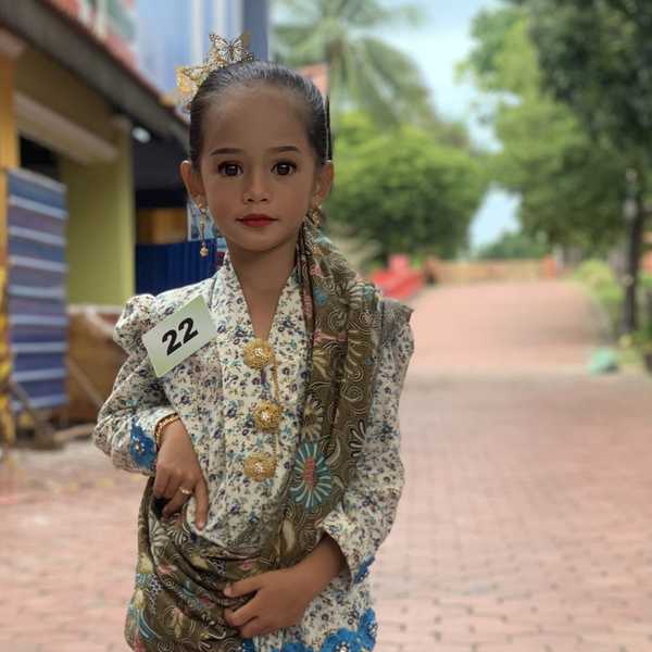 Image from: A rare, beautiful sight can be seen from Langkawi kids believing a glance of Mahsuri