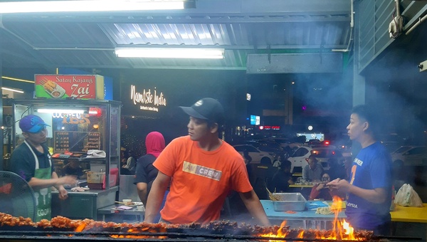 Image from: Reliving childhood craving for apum lenggang during my adult years in KL #TheGoodStuff