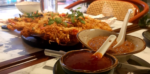 Image from: A Humongous Cucur Udang or Prawn Fritters at De Wan by Chef Wan Restaurant, BSC #TheGoodStuff