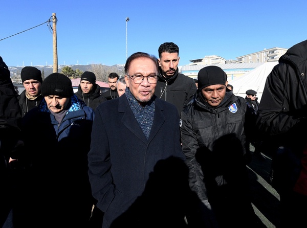 Image from: Did Anwar leave for Turkiye on Valentine's Day because he loves Erdogan more and Muhyiddin less?
