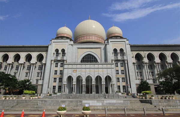 Image from: Opinion: No more cherries on the cake for Najib