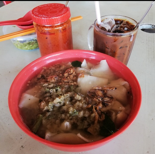 Image from: 【美食日记】一碗【阿婆】板面，勾起儿时的记忆 #麦走鸡
