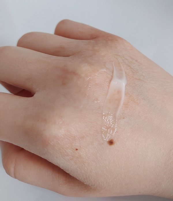 Image from: This RM25 Hand Cream Cures My Hand Eczema (Honest Review) #TheGoodStuff