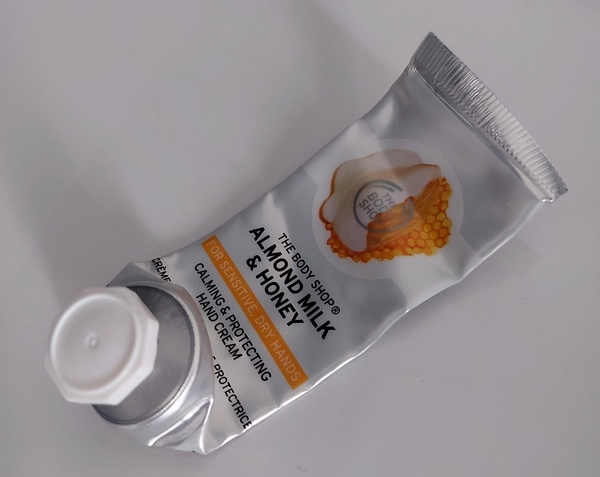 Image from: This RM25 Hand Cream Cures My Hand Eczema (Honest Review) #TheGoodStuff