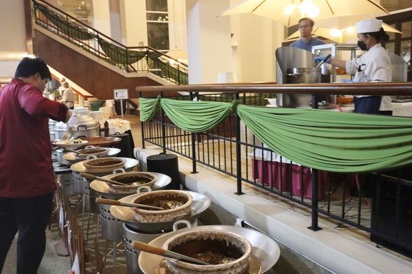 Image from: Berbaloi ke iftar di Funtasia, Bangi Resort Hotel? #RAYA2023