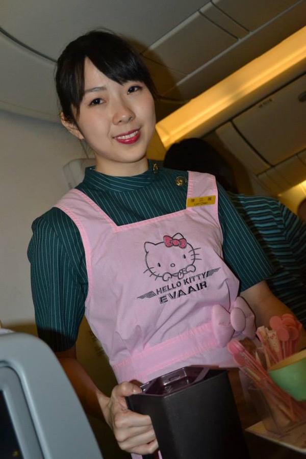 Image from: Pengalaman terbang bersama Hello Kitty dan Eva Air #TheGoodStuff