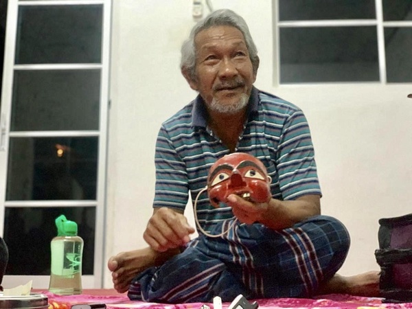 Image from: 5 Seni Tradisional Ini Dah Hampir Pupus. Pernah Tak Anda Dengar Tentangnya?