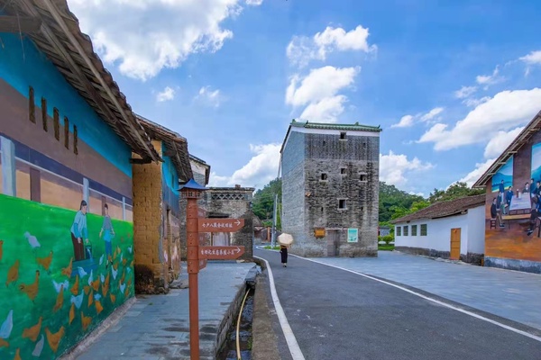Image from: 落地生根到落叶归根,中国南方寻根之旅 #麦走鸡