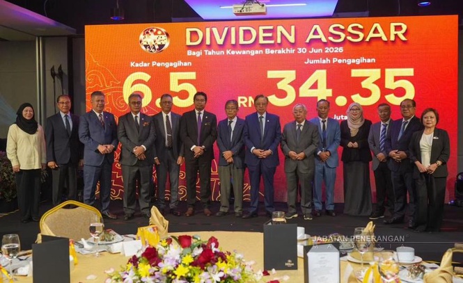 Image from: Amanah Saham Sarawak 2 dikaji diperkenalkan bagi pelabur bukan Bumiputera - Abang Johari