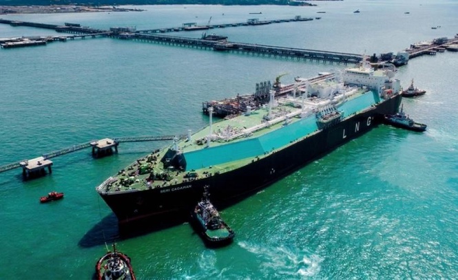 Image from: RGT Kemaman bakal lonjak Terengganu sebagai hab LNG Pantai Timur