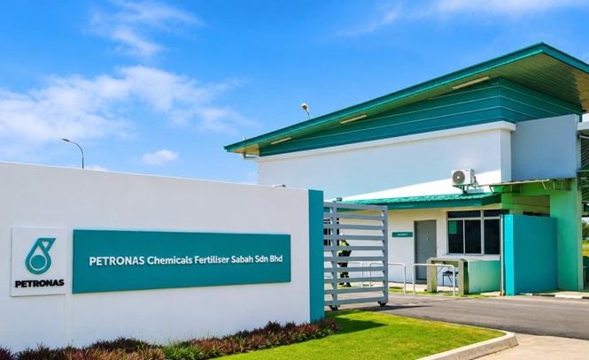 Image from: Keuntungan Petronas Chemicals dijangka melonjak sehingga RM1.1 bilion susulan kenaikan harga baja, petrokimia