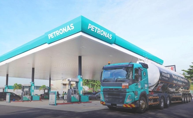Image from: PETRONAS jamin bekalan minyak petrol negara mencukupi hingga akhir Julai - Menteri Ekonomi