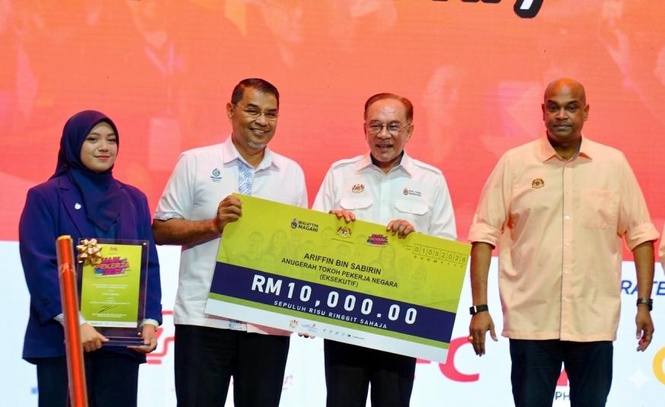 Image from: Refleksi Kepimpinan: Sebuah Perjalanan Membina Nilai, Bukan Sekadar Pengiktirafan