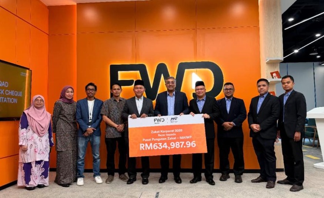 Image from: FWD Takaful bayar zakat perniagaan hampir RM635,000 kepada Pusat Pungutan Zakat MAIWP