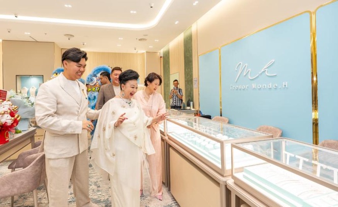 Image from: Tresor Monde.H buka butik baharu di KLGCC Mall, tawarkan barang kemas mewah eksklusif