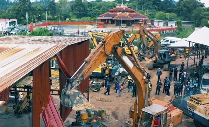 Image from: Selangor robohkan 72 kilang haram di atas tanah kerajaan sejak Januari 2026