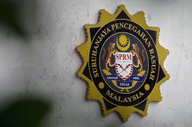 Pegawai imigresen antara 12 ditahan sindiket PLKS palsu