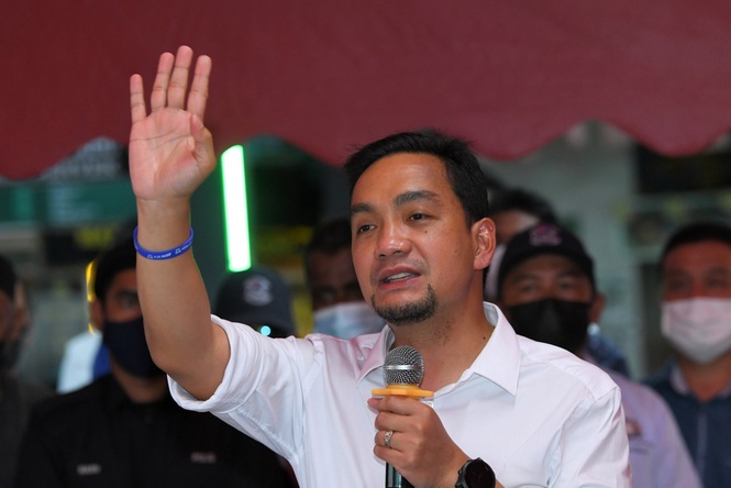 Onn Hafiz Ghazi sebelum ini mengumumkan pendirian BN untuk bertanding secara solo pada PRN Johor