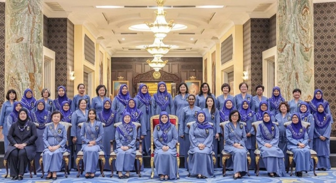 Raja Permaisuri Agong Berkenan Kurnia Sijil Pandu Puteri Raja