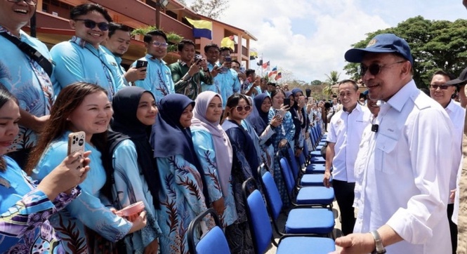 Anwar Mahu SMK Banggi Jadi Contoh Kecemerlangan Pendidikan Luar Bandar
