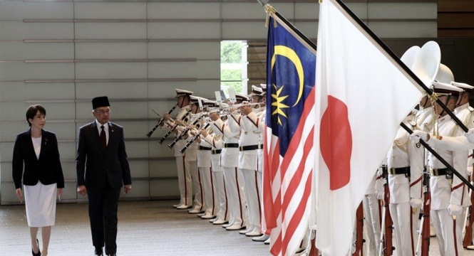 PM Diberi Sambutan Rasmi Di Pejabat Takaichi