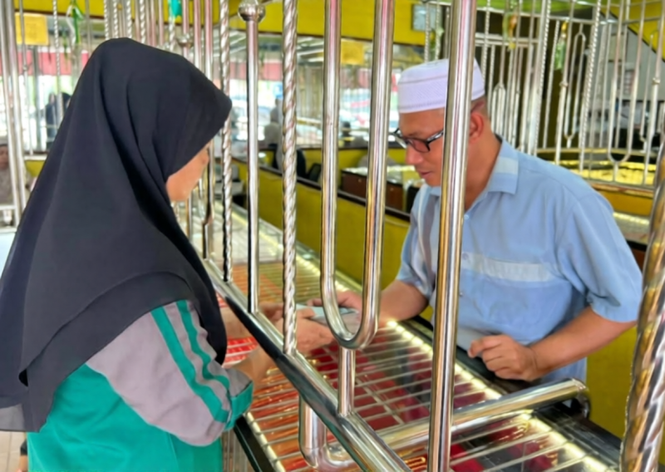 Beli Gelang Emas RM2,000 20 Tahun Lalu, Kini Laku Hampir RM18,000