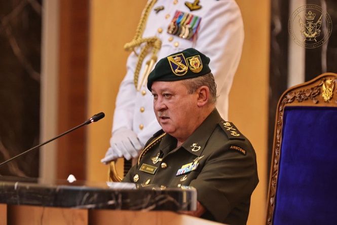 Kebebasan Bersuara Di Media Sosial Perlu Berhemah - Agong