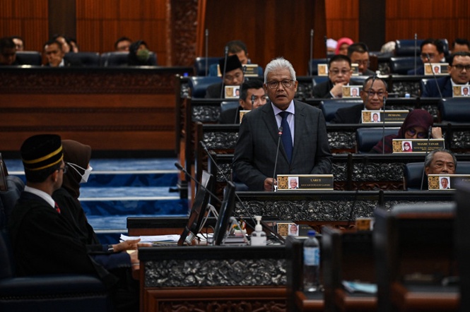 Hamzah Kembali Dilantik Ketua Pembangkang