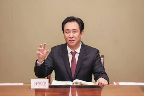 许家印涉多项罪名被判无期 两名儿子也被判刑
