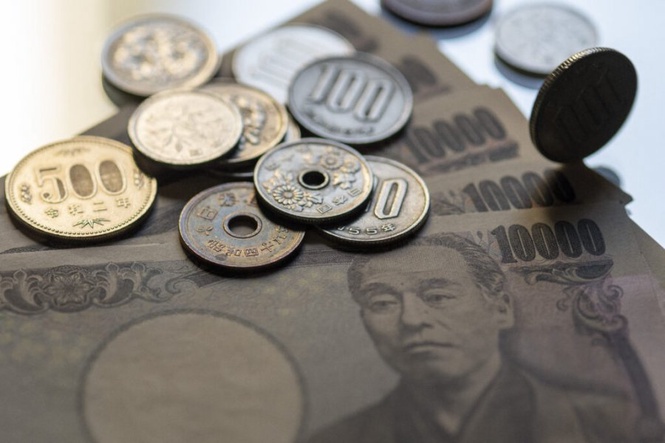 美国出手救日元 不卖美元却抛售欧元