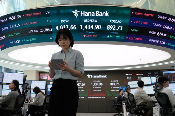 亚股全日表现分化 韩股大幅下挫