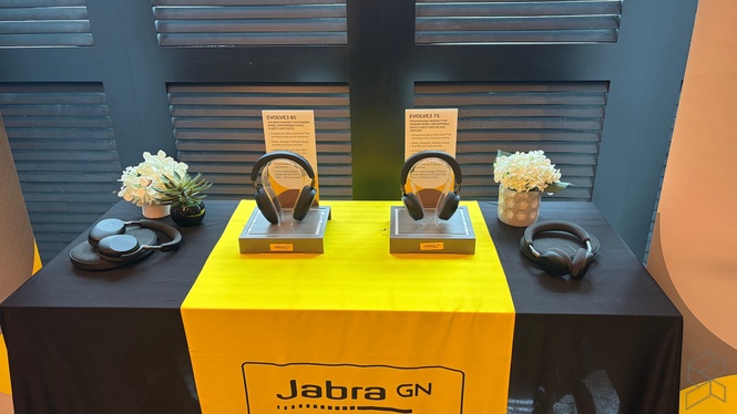 Jabra Evolve 3 dan PanaCast Room Kit kini di Malaysia, harga dari RM2,500
