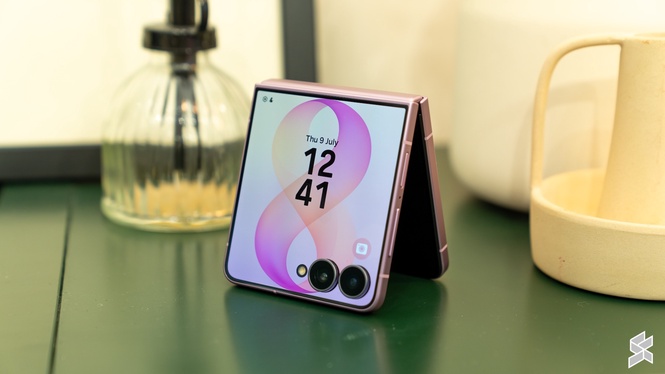 Samsung Galaxy Z Flip 8 rasmi: Rekaan lebih nipis, bateri 4,300mAh & FlexWindow lebih pintar