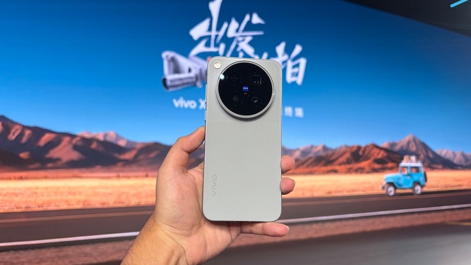Siri Vivo X500 rasmi diumumkan, berkuasa Dimensity 9600 Pro, skrin 144Hz, telefoto ZEISS 200MP