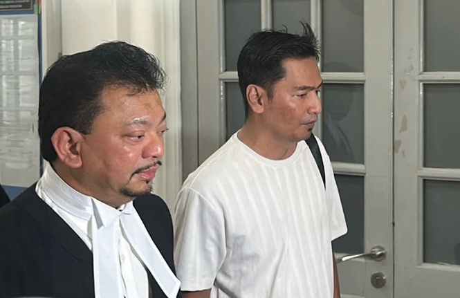 Image from: “Dulu Isteri Pertama & Anaknya Rayu…”- Kamal Hisham Dedah Perkara Sebenar, Kini Bukan Lagi Peguam Rosmaini